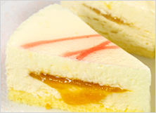 梅レアチーズケーキ
